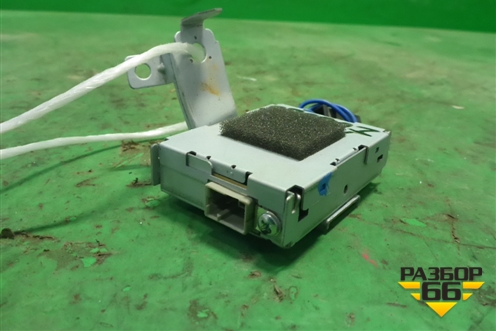 Антенна электрическая (усилитель) (EN2165NA) для Nissan Pathfinder (R51M) с 2004-2014г (Патфиндер)