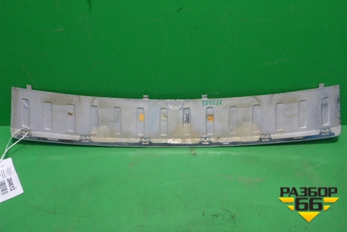 Накладка заднего бампера (верхняя) (A1668852174) для Mercedes Benz ML-Klass W166 c 2011г (МЛ)