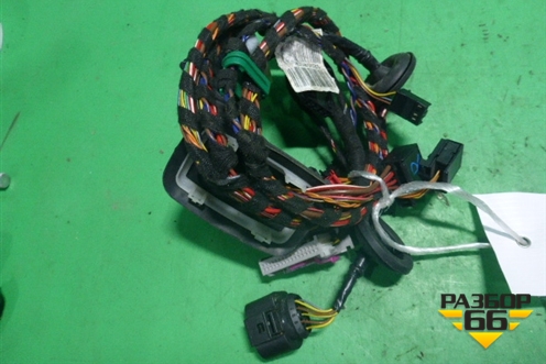 Проводка двери передней правой для Skoda Octavia (А5) с 2004-2013г (Октавия)