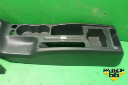 Консоль (1Z1863242) для Skoda Octavia (А5) с 2004-2013г (Октавия)