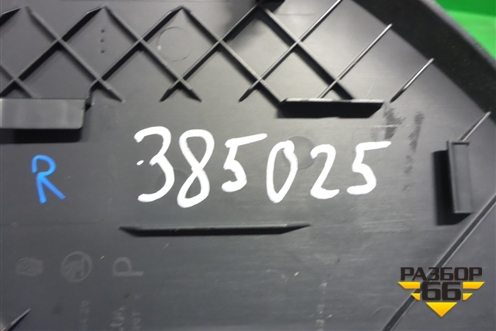 Накладка на торпедо (боковая правая) (1Z0857504) для Skoda Octavia (А5) с 2004-2013г (Октавия)