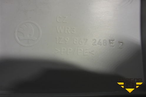 Обшивка стойки задняя верхняя правая (задняя униврсал) (1Z9867248E) для Skoda Octavia (А5) с 2004-2013г (Октавия)