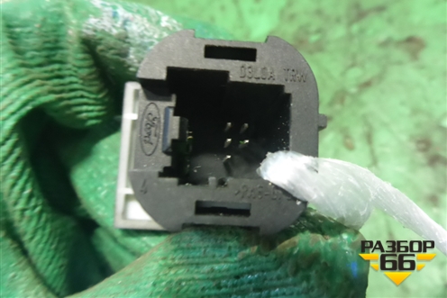 Кнопка обогрева заднего стекла (3M5T18C621AD) для Ford Fusion с 2002г (Фьюжн)