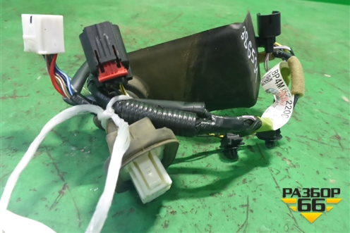 Проводка двери задней правой (BP4M67220C) для Mazda Mazda 3 (BK) с 2003-2009г 