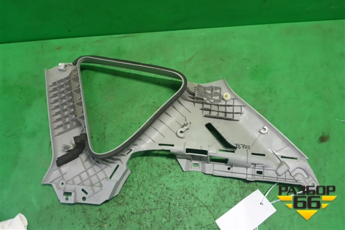 Обшивка стойки задняя верхняя левая (хетчбэк) (BP4K68261) для Mazda Mazda 3 (BK) с 2003-2009г 