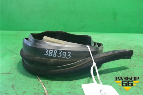 Уплотнитель на кузов левый для Renault Logan с 2004-2015г (Логан)