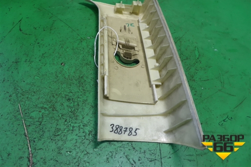 Обшивка стойки задняя верхняя левая (51438252681) для Land Rover Range Rover 3 с 2002-2012г (Вог)