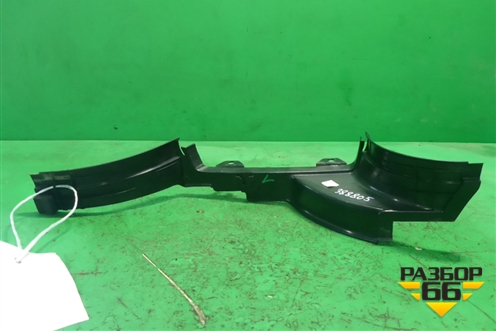 Накладка порога внутренняя (центральная левая) (EMH000071PVA) для Land Rover Range Rover 3 с 2002-2012г (Вог)