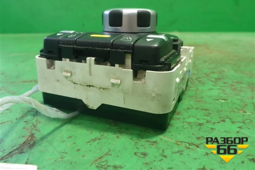 Модуль кнопок (регулировки подвески) (7H4214B596AA) для Land Rover Range Rover 3 с 2002-2012г (Вог)