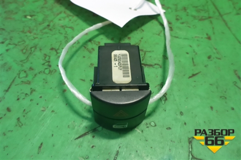 Модуль кнопок (аварийной сигнализации и центральным замком) (YUG500420PUY) для Land Rover Range Rover 3 с 2002-2012г (Вог)