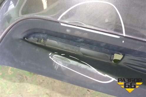 Бампер задний (после 2013г под парктроник) для Toyota Verso с 2009-2018г (Версо)