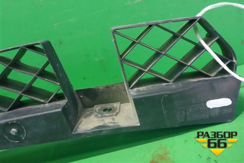 Усилитель заднего бампера (пластиковый) (7N0807863) для Seat Alhambra с 2010г (Альхамбра)