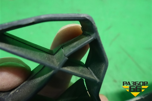 Усилитель заднего бампера (пластиковый) (7N0807863) для Seat Alhambra с 2010г (Альхамбра)