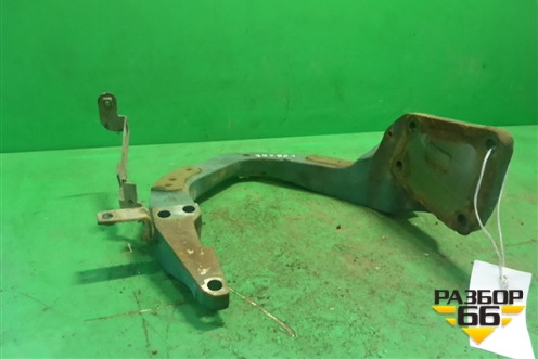 Кронштейн двигателя передний  ( 10.8л D11) (21315111) для Volvo TRUCK FM с 2001-2013г (ФМ)