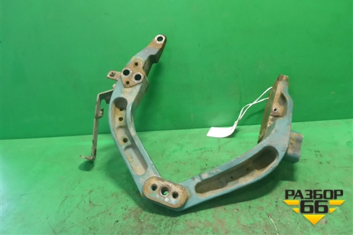 Кронштейн двигателя передний  ( 10.8л D11) (21315111) для Volvo TRUCK FM с 2001-2013г (ФМ)