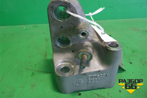 Кронштейн двигателя правый  ( 10.8л D11) (21521353) для Volvo TRUCK FM с 2001-2013г (ФМ)