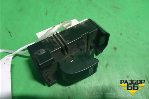 Кнопка стеклоподъёмника (задняя левая правый руль) для Toyota Land Cruiser (100) с1998-2007г (Ленд Крузер)