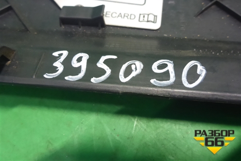 Накладка на торпедо (боковая левая) (1Z0857503) для Skoda Octavia (А5) с 2004-2013г (Октавия)