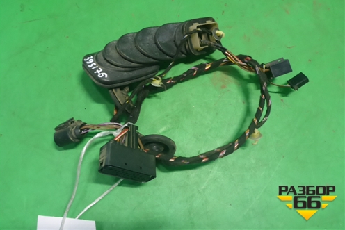 Проводка двери задней правой для Skoda Octavia (А5) с 2004-2013г (Октавия)