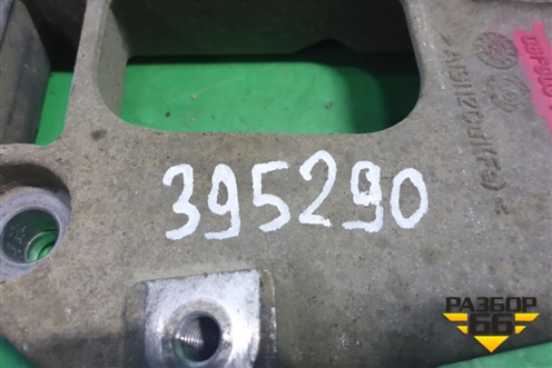 Кронштейн генератора (1.6л BSF) (06J903143F) для Skoda Octavia (А5) с 2004-2013г (Октавия)