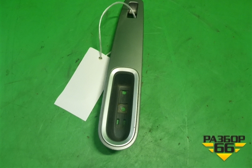 Накладка двери задней левой (на кнопку стеклоподъемника) (94266XA03A) для Subaru Tribeca (B9)  с 2005г (Трибека)