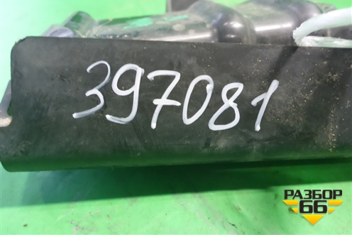 Дефлектор радиатора правый (6400A480) для Mitsubishi Outlander XL с 2006-2012г (Аутлендер ХЛ)