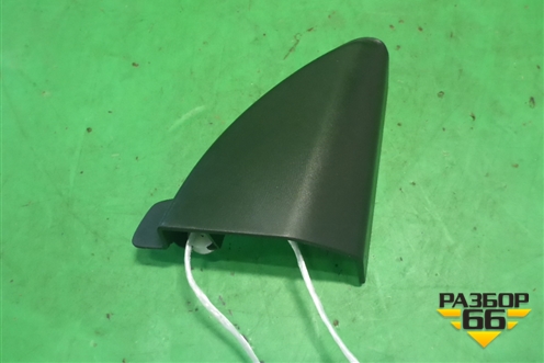 Накладка двери передней правой уголок (96984324) для Chevrolet Cruze c 2009-2015г (Круз)