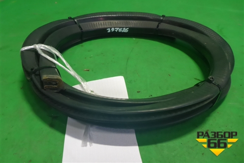 Уплотнитель стекла двери левой  (наружный) для Volvo TRUCK FM с 2001-2013г (ФМ)