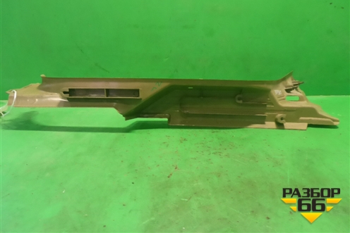 Накладка порога внутренняя заднего левого (бежевая) для Volvo XC90 с 2002-2015г (ХС90)