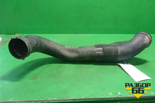 Патрубок воздушного фильтра ( 3.2л B6324S) (30680294) для Volvo XC90 с 2002-2015г (ХС90)