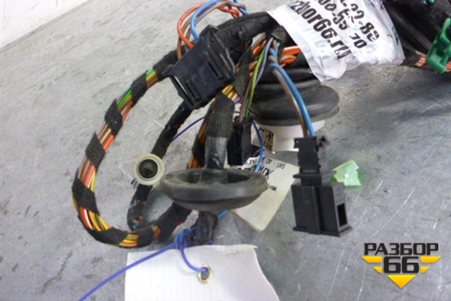 Проводка двери передней правой для Skoda Octavia (А5) с 2004-2013г (Октавия)