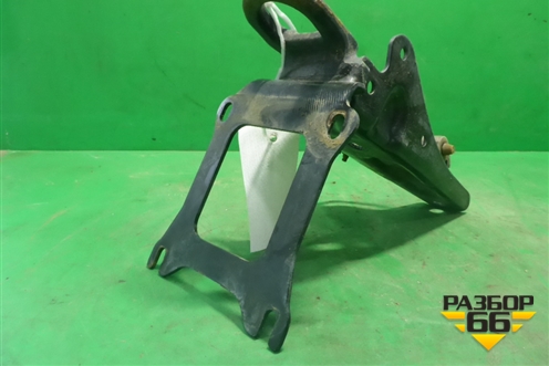 Крюк буксировочный для Land Rover Freelander 2 с 2007г (Фрилендер)