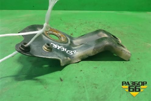 Кронштейн подрамника правый (6G9N5400BC) для Land Rover Freelander 2 с 2007г (Фрилендер)