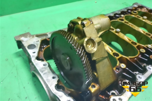 Насос масляный (3.2л B6324S в сборе с плитой двигателя) (6G9N6600AF) для Volvo XC90 с 2002-2015г (ХС90)