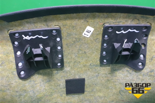 Накладка спинки сиденья (A2059105320) для Mercedes Benz C-Klass W205 с 2014г (Ц)