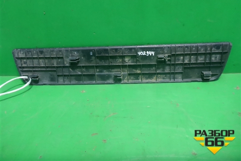 Накладка порога внутренняя переднего правого (в проём) (858832Y100) для Hyundai ix 35 с 2010г (Ай икс 35)