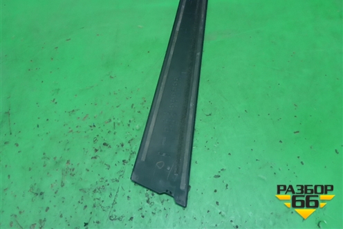 Накладка двери передней левой (на рамку) (7575678010) для Lexus NX 200 с 2014-2021г (НХ)