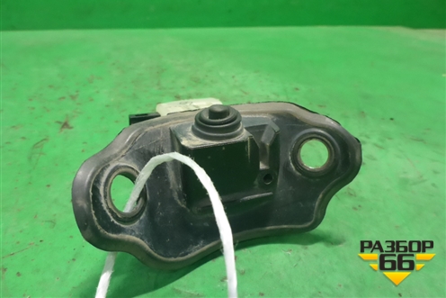 Активатор лючка бензобака (A2518200197) для Mercedes Benz CLS C219 с 2004-2010г (ЦЛС)