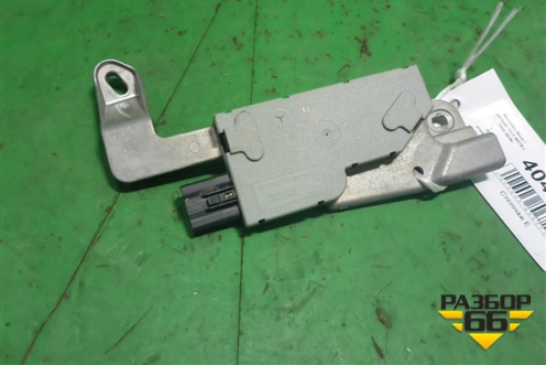 Антенна электрическая (усилитель) (A2118270642) для Mercedes Benz CLS C219 с 2004-2010г (ЦЛС)