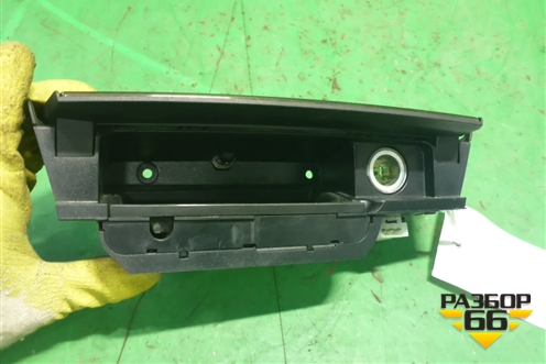 Пепельница (передняя) (9119317) для BMW 7 серия F01/F02 с 2008г