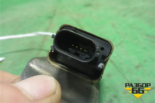 Датчик AIR BAG (правый) (8983348010) для Lexus RX 300/330/350 с 2003-2009г (РХ)