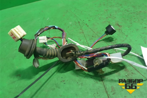 Проводка двери задней левой (механический стеклоподъемник) (8215312460) для Toyota Corolla (E12) с 2001-2007г (Королла 120)