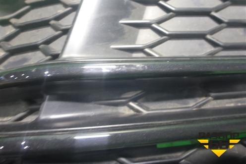 Решетка в передний бампер левая (S-Line) (8W0807681F) для Audi A4 (В9) с 2015г (А4)