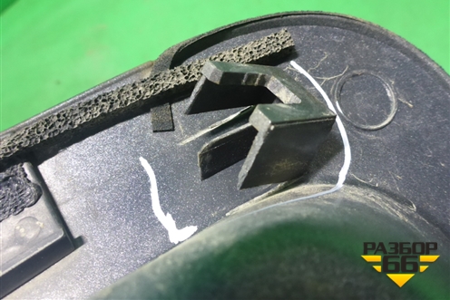 Накладка крышки багажника (MR379016) для Mitsubishi Lancer-9  с 2003-2008г (Лансер)