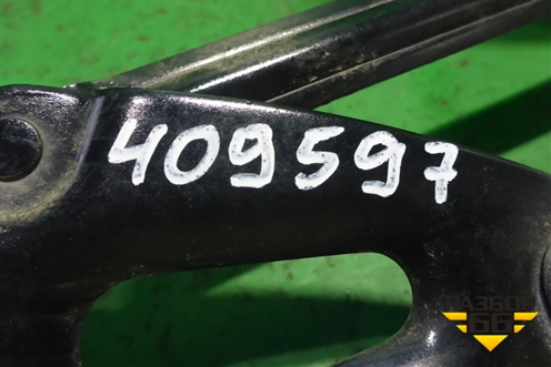 Петля крышки багажника правая (8613C5) для Peugeot 408 с 2012г