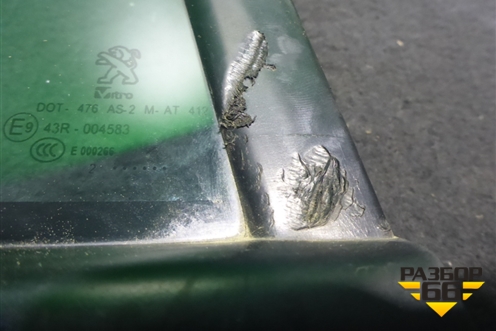 Стекло двери задней правой форточка (9204V3) для Peugeot 408 с 2012г