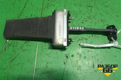 Ограничитель двери задней левой (BDH780060) для Land Rover Discovery 3 с 2004-2009г (Дискавери)