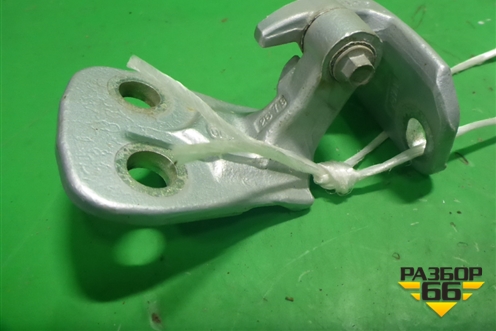 Петля двери задней левой верхняя (BDB780052) для Land Rover Discovery 3 с 2004-2009г (Дискавери)