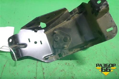 Кронштейн (заднего сидения левый) (2N11N601A68BH) для Ford Fusion с 2002г (Фьюжн)