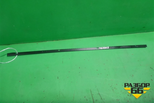 Кронштейн молдинга лобового стекла левый (новый) (727253JA0A) для Nissan Pathfinder (R52R) с 2012-2020г (Патфиндер)